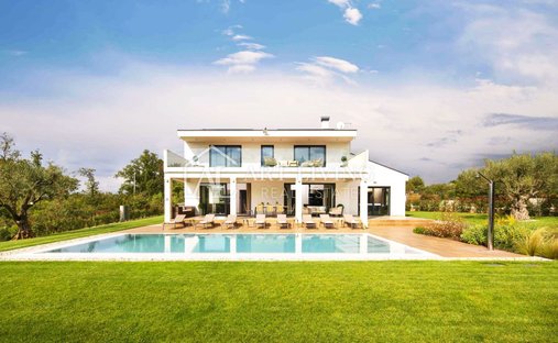 House in Porec, Istria County, Croatia 1
