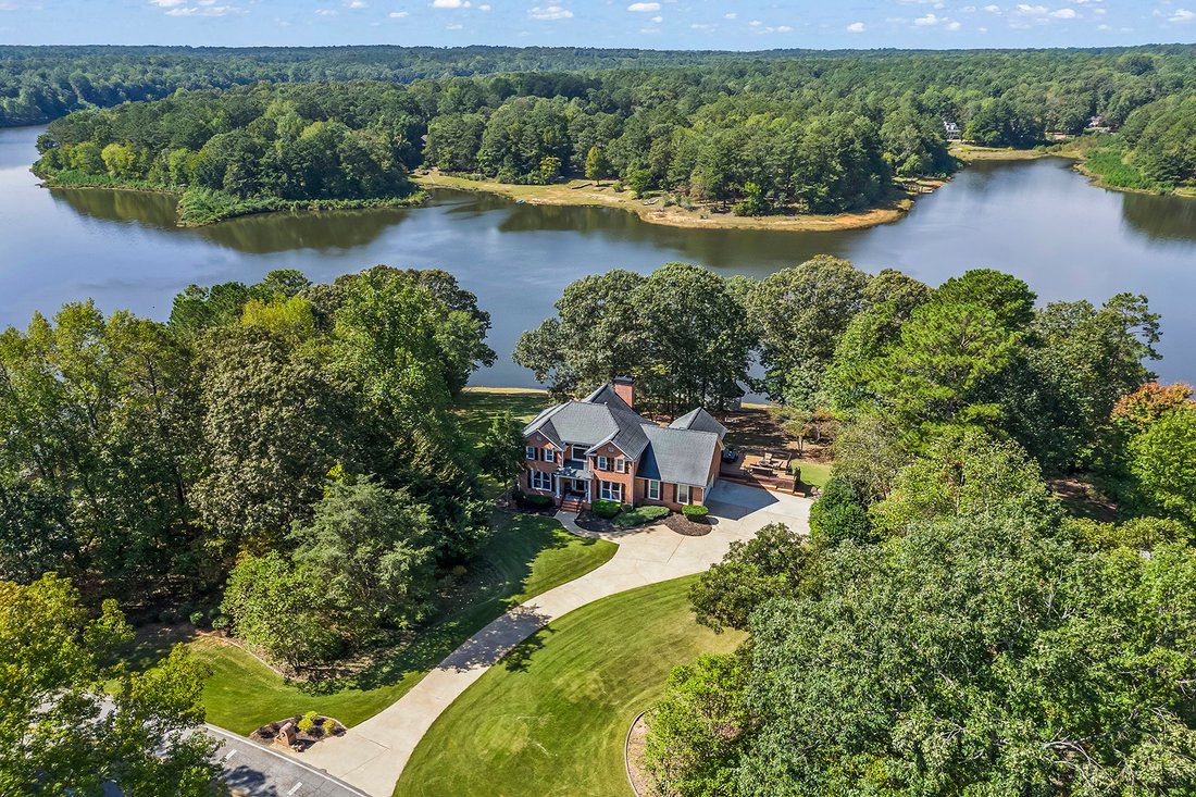 Waterfront Home On 1.3+/ Private Acres In Locust Grove, United