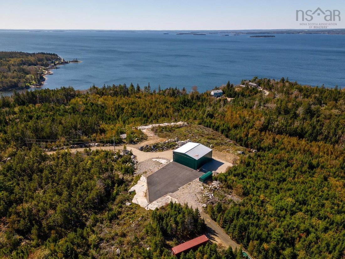 Amazing Oceanfront Property In Deep Cove In Deep Cove, Nova Scotia