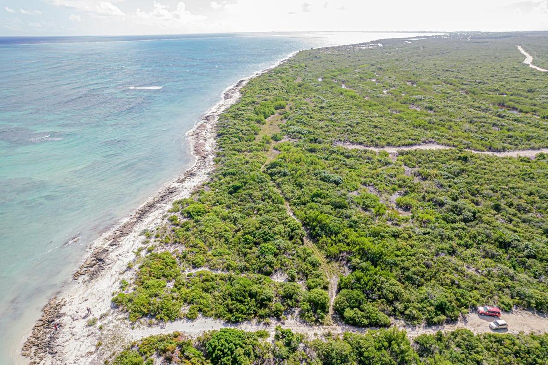 Land in Turks and Caicos Islands 4 - 13840203