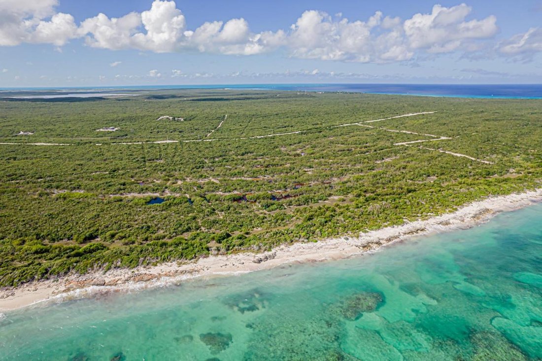 Land in Turks and Caicos Islands 3 - 13840203