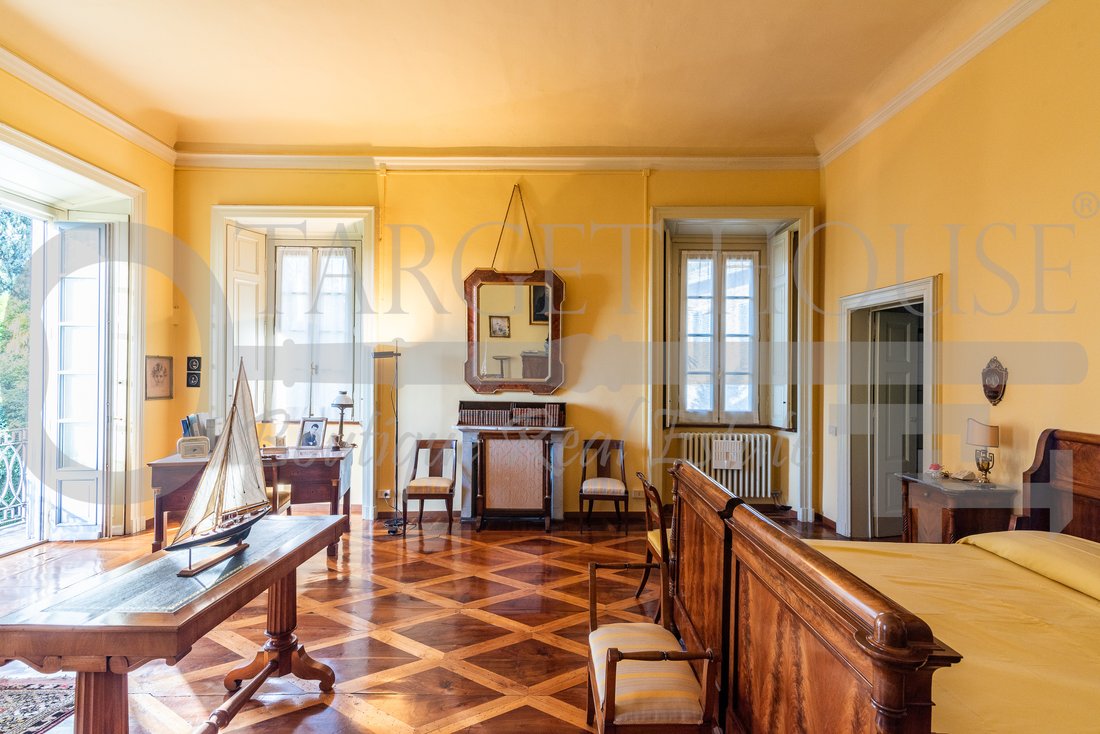Estate in Proserpio, Lombardy, Italy 3 - 13851858