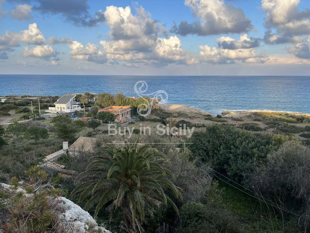 Rural Buildings With Wonderful Sea View And Land With In Augusta