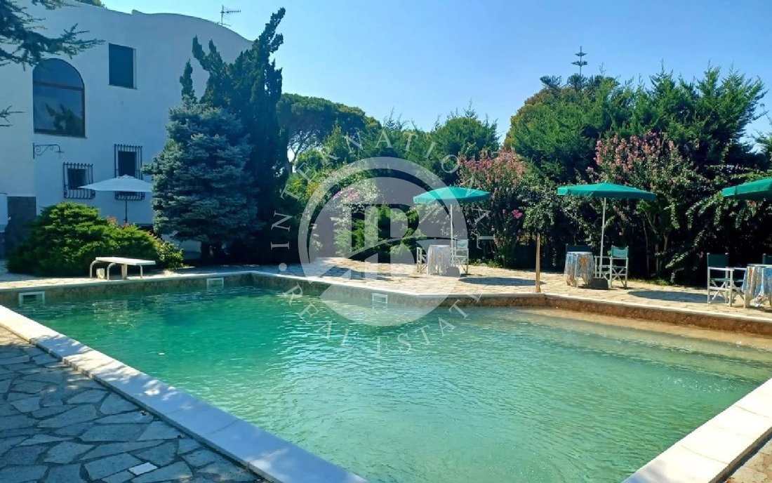 Villa in Anacapri, Campania, Italy 1 - 13854639