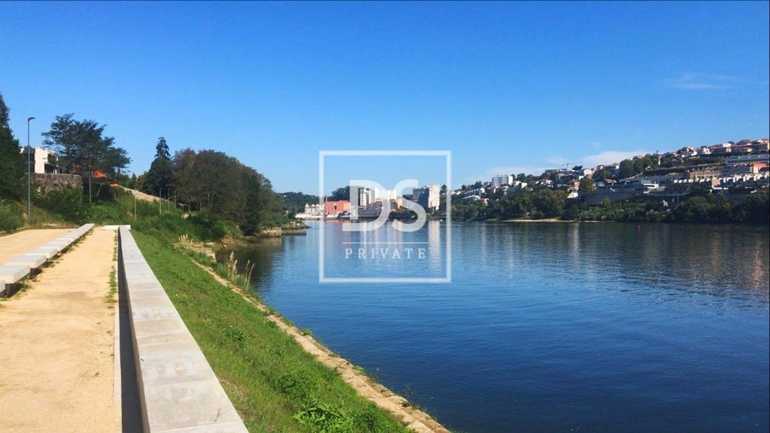 Land in Vilar de Andorinho, Porto District, Portugal 1 - 13824915