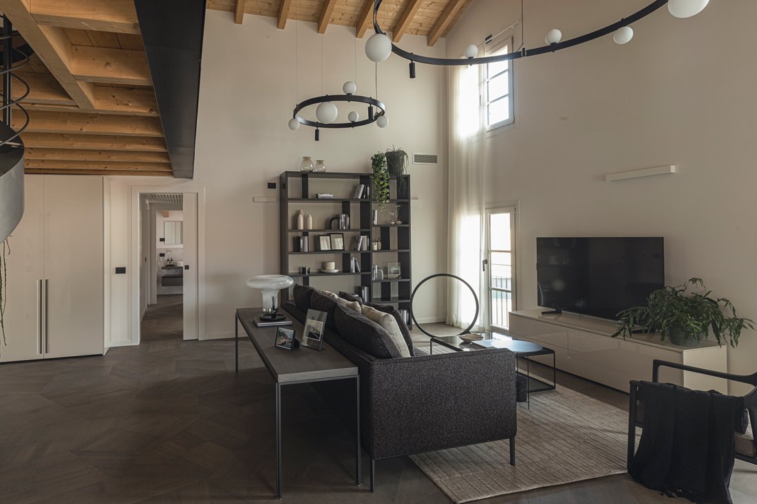 Penthouse in Iseo, Lombardy, Italy 2 - 13864278