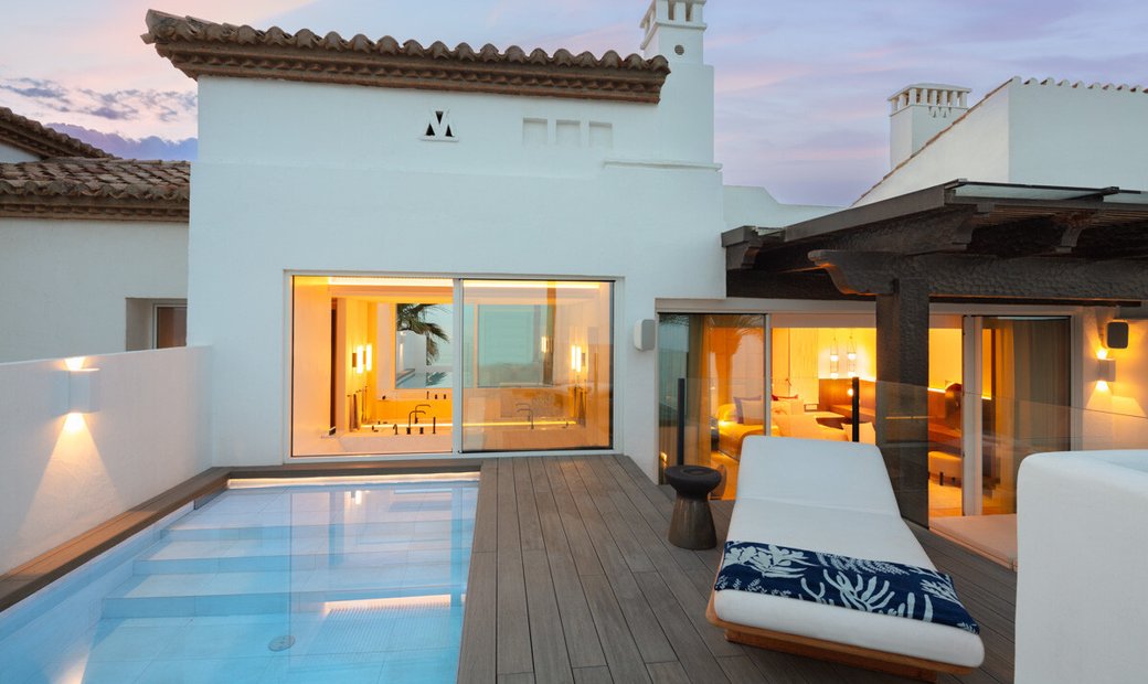 A closer look at Outstanding Penthouse For Sale