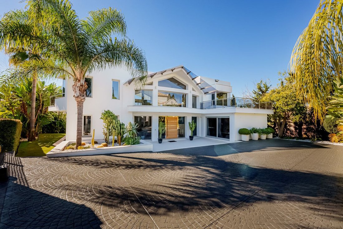 Villa in Nueva Andalucia, Marbella, Spain 1 - 13856668