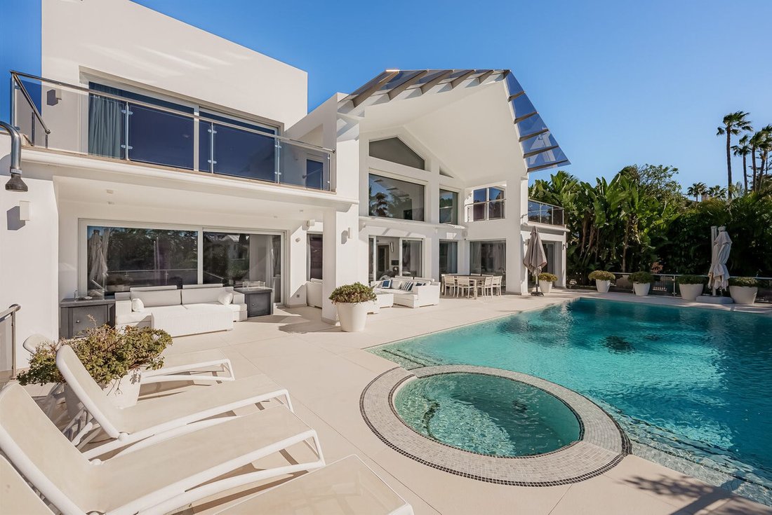 Villa in Nueva Andalucia, Marbella, Spain 2 - 13856668