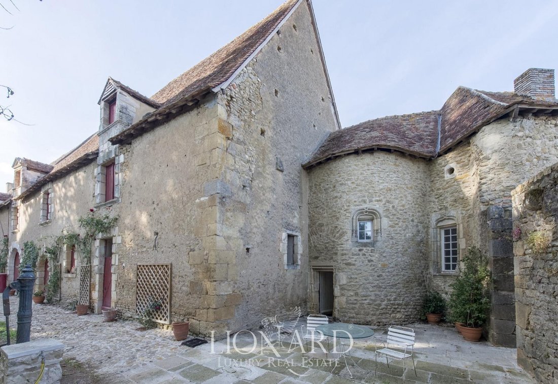 Whispers of Waterloo: A Gothic Fortress Where Napoleon’s Treasure Sleeps