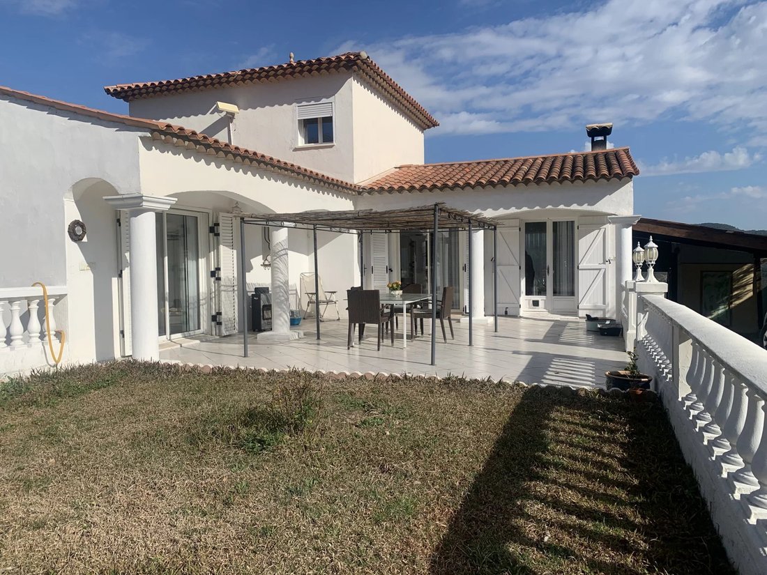 Sole Agent! In Les Adrets De L'estérel, Provence Alpes Côte D'azur