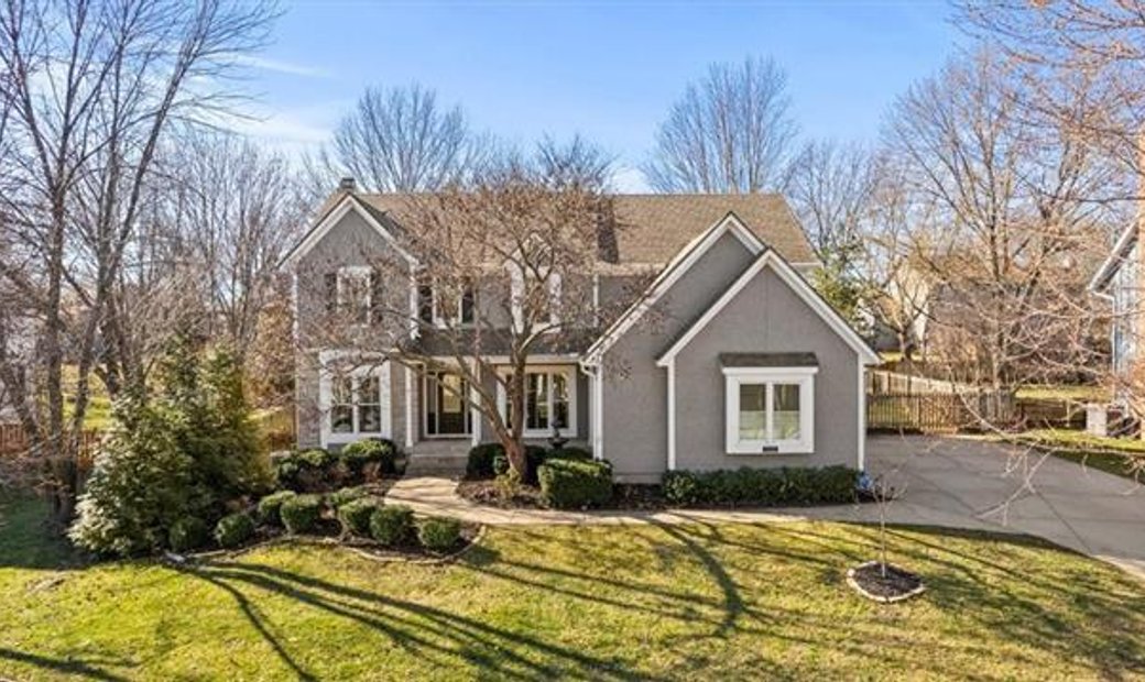 4 Bedrooms Single Family Detached In Stilwell, Kansas, United States