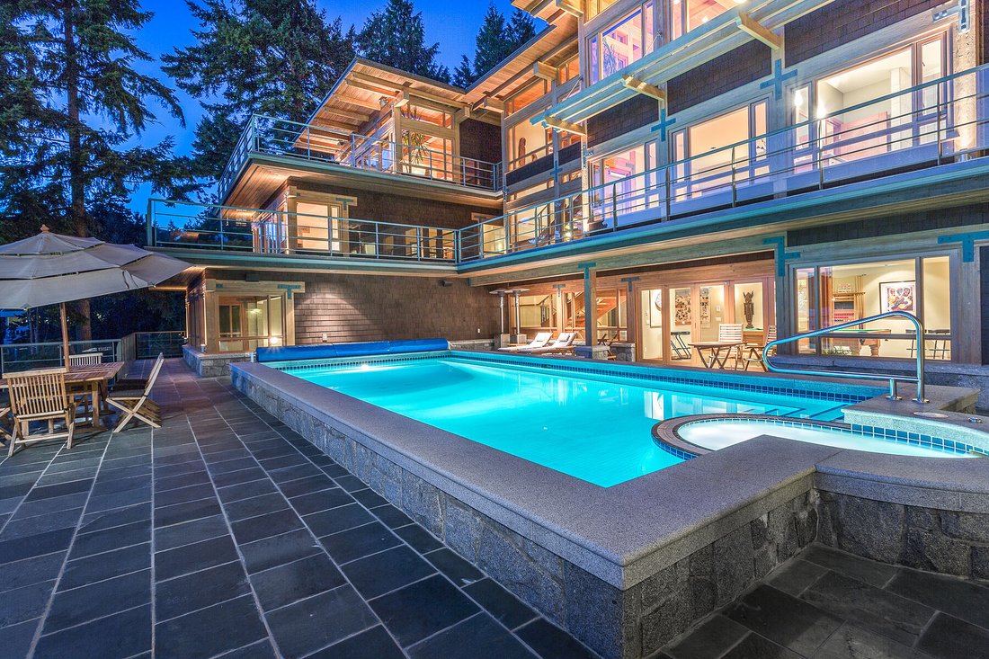 West Vancouver, British Columbia, Canada 4 - 13864264