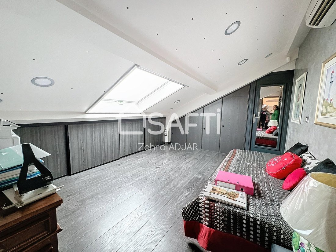 Maison Familiale De 5/6 Pièces 170 M² In Drancy, île De France, France For Sale (13863804)