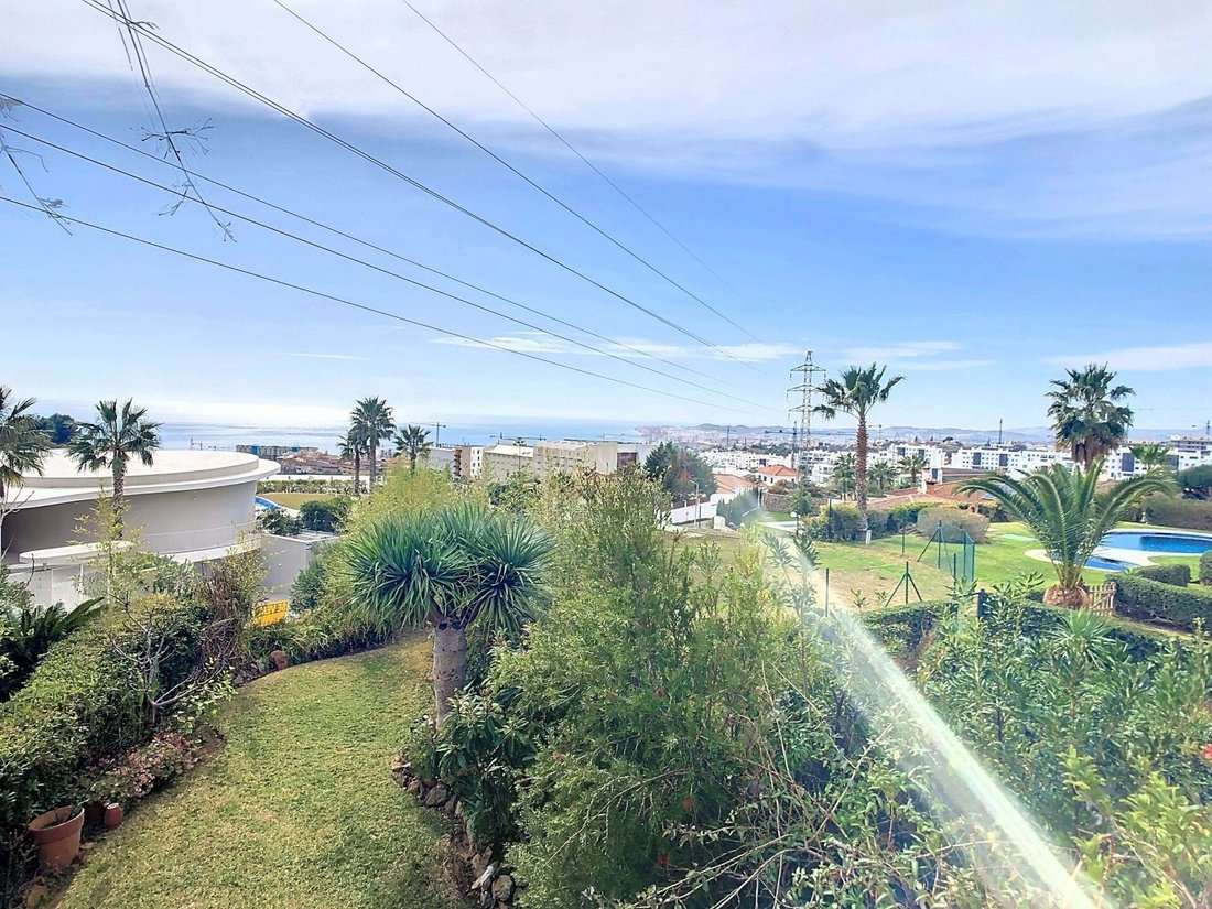 Spacious Townhouse For Sale With Large In La Capellania, Andalusia