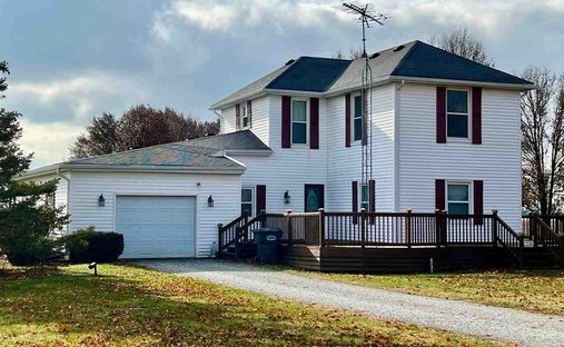 Luxury homes for sale in New Castle, Indiana | JamesEdition