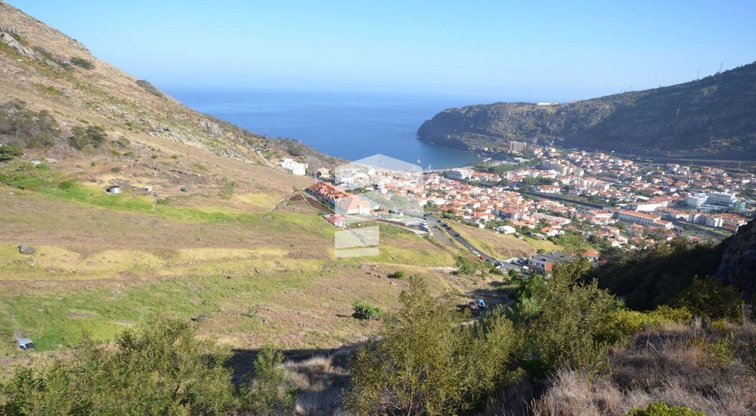 Land in Machico, Autonome Region Madeira, Portugal 1 - 13861877