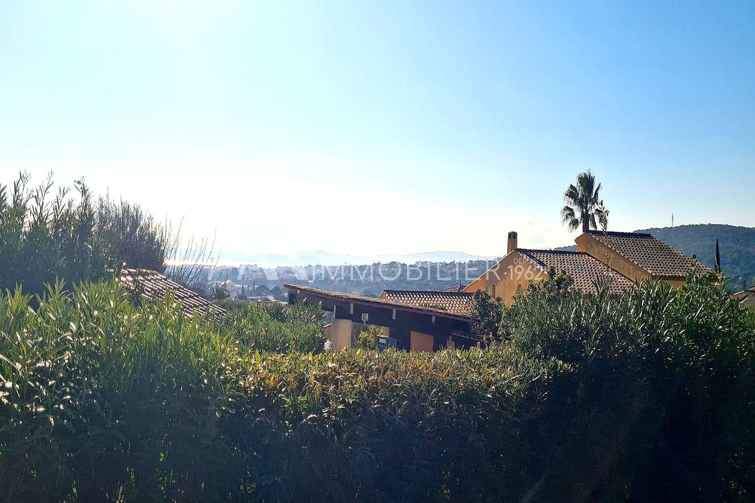 Villa in Ville-Les Saquedes-Le Bouillonnet, Sainte-Maxime, France 1 - 13860425