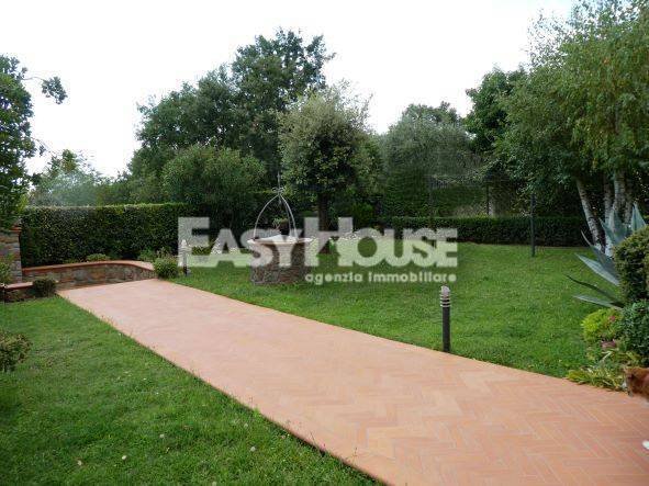 Villa in San Giustino Valdarno, Tuscany, Italy 2 - 13862460