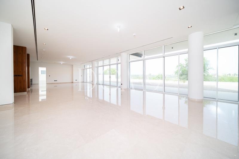 Villa in United Arab Emirates 3 - 13864289