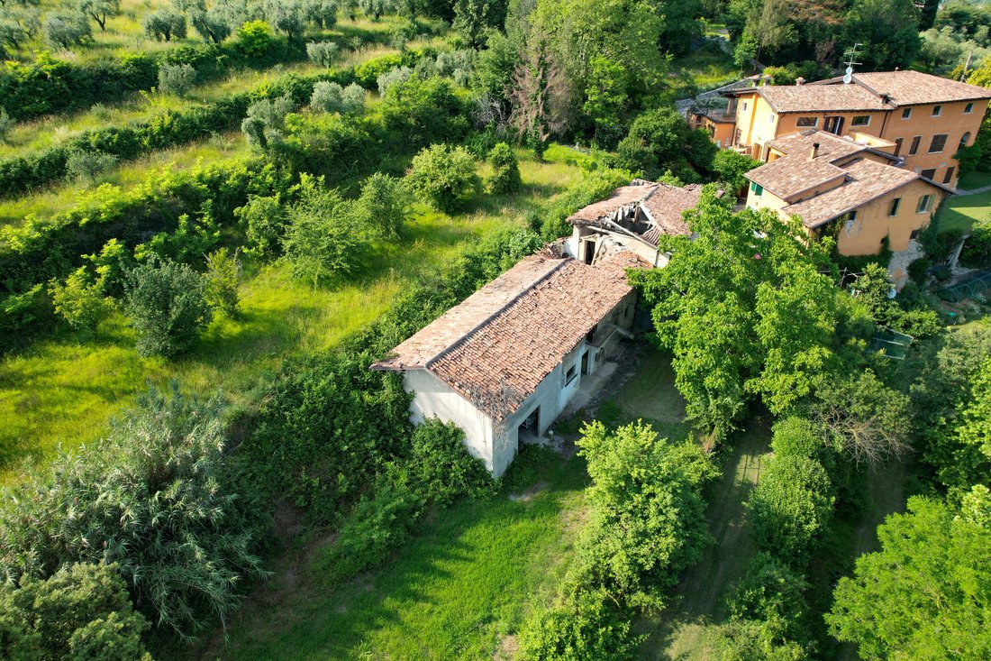 Villa in Salo, Lombardy, Italy 4 - 13864302