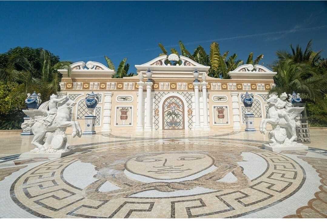 Villa in Palm Jumeirah, Dubai, United Arab Emirates 1 - 13864237