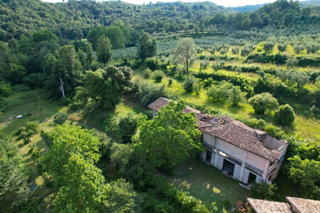 Villa in Salo, Lombardy, Italy 1 - 13864302
