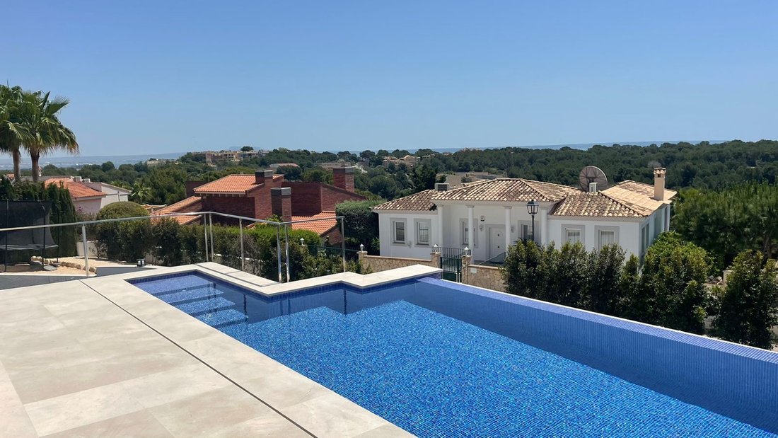 Villa in Portals Nous, Calvia, Balearic Islands 2 - 13864576