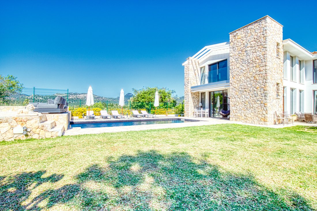 Villa in es Capdella, Calvia, Balearic Islands 4 - 13864582