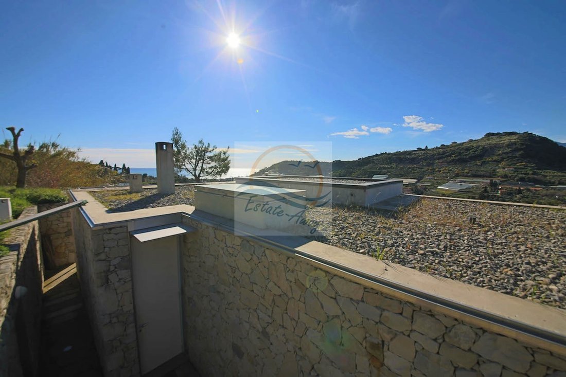 House in Bordighera, Liguria, Italy 4 - 13869463