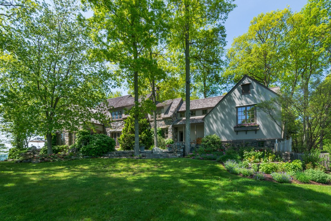 Luxurious Country Living At Its Finest In Wassaic, New York, United