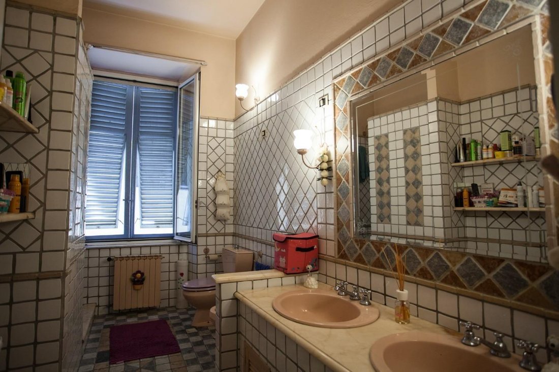 Apartment in Historic Center, Lucca, Tuscany 4 - 13866564