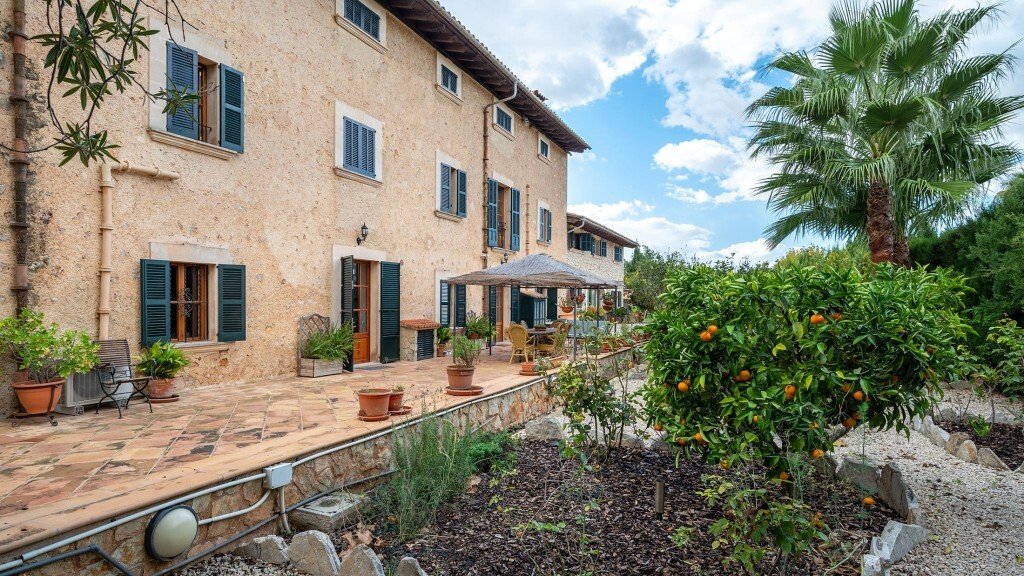 House in Santa Maria del Cami, Balearic Islands, Spain 3 - 13865508