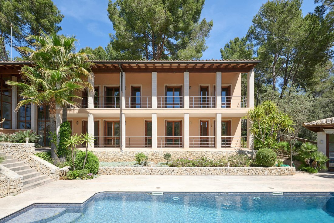 Villa in Son Vida, Palma, Balearic Islands 1 - 13869517