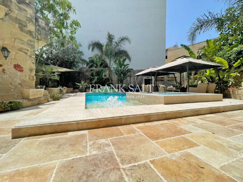 Siggiewi, Converted House Of Character In Siggiewi, Malta For Sale