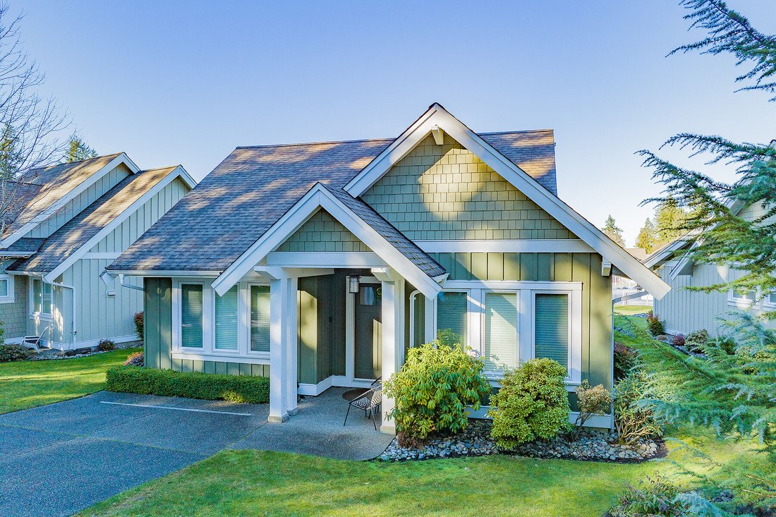 Qualicum Landing In Qualicum Beach, British Columbia, Canada For Sale