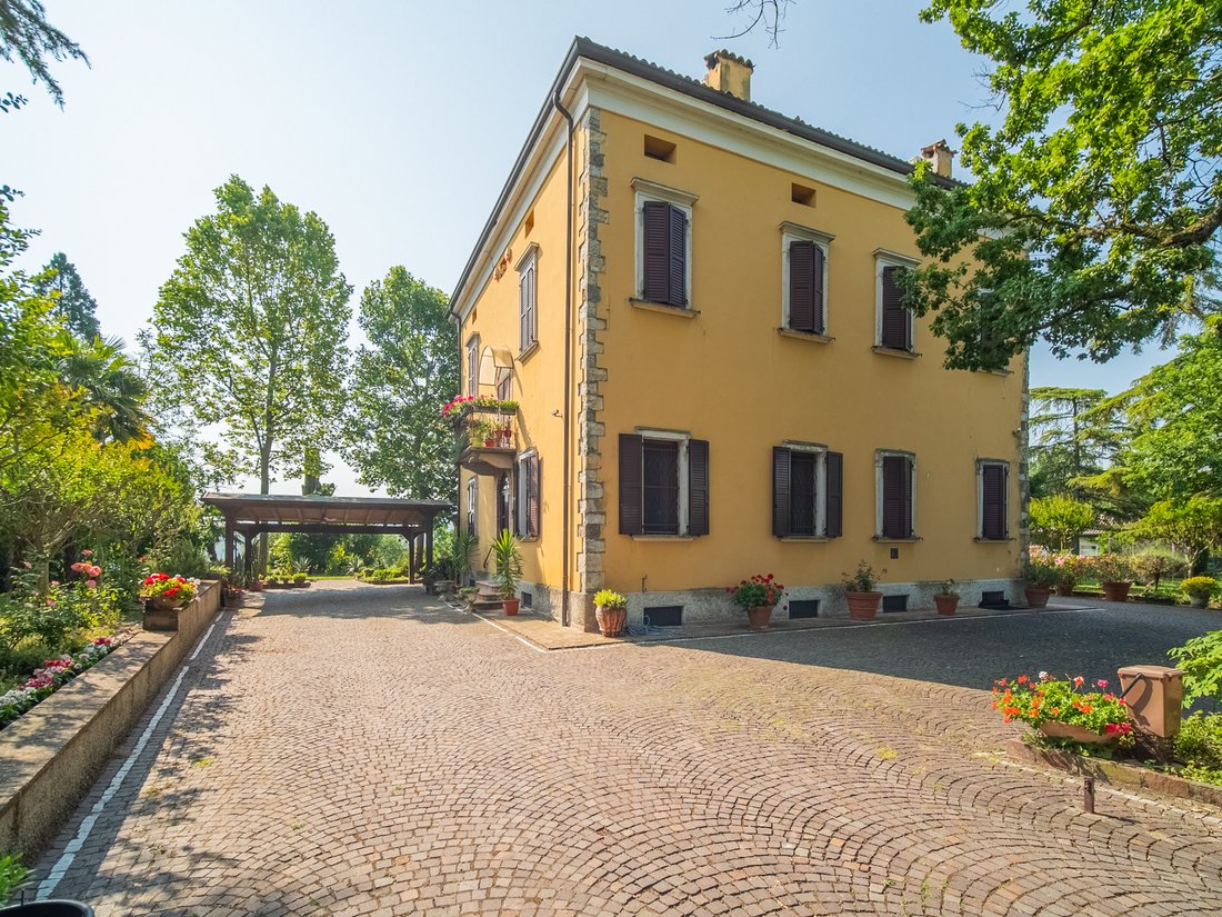 House in Quattro Castella, Emilia-Romagna, Italy 5 - 13877175
