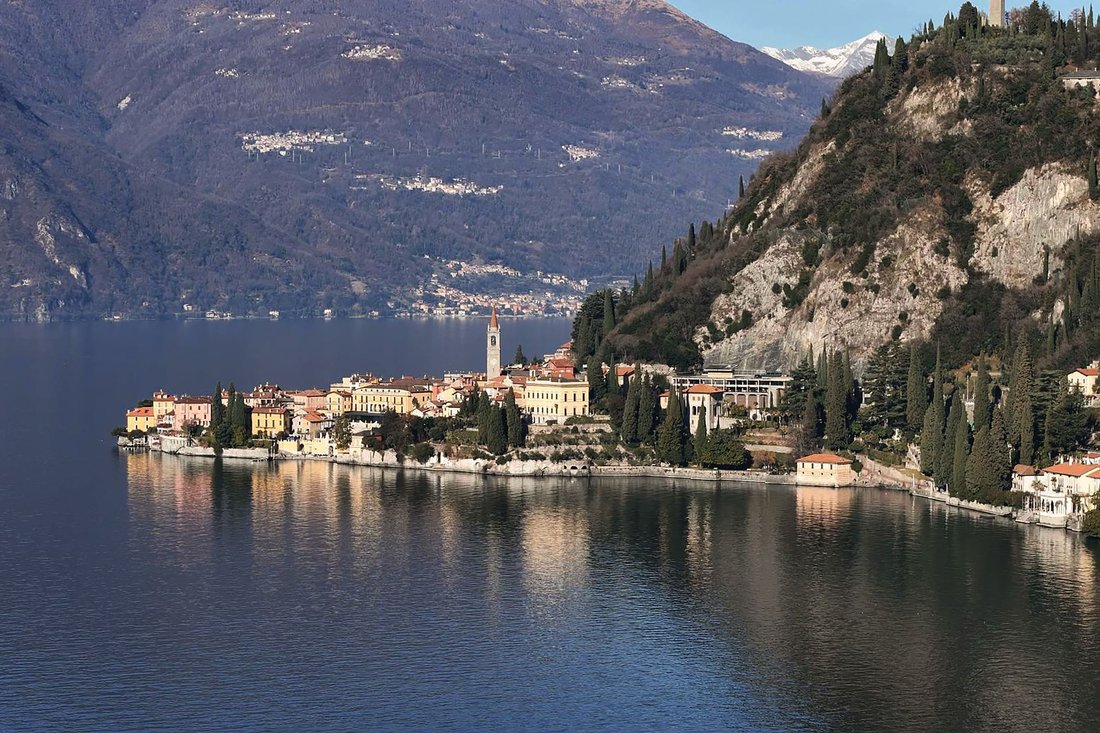 Front Lake Como Varenna Apartment With Terrace In Varenna, Lombardy