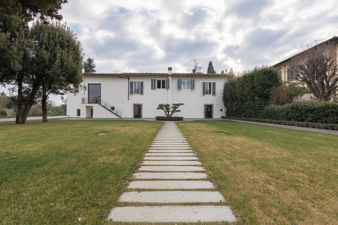 Villa in Center, Florence, Tuscany 2 - 13874312