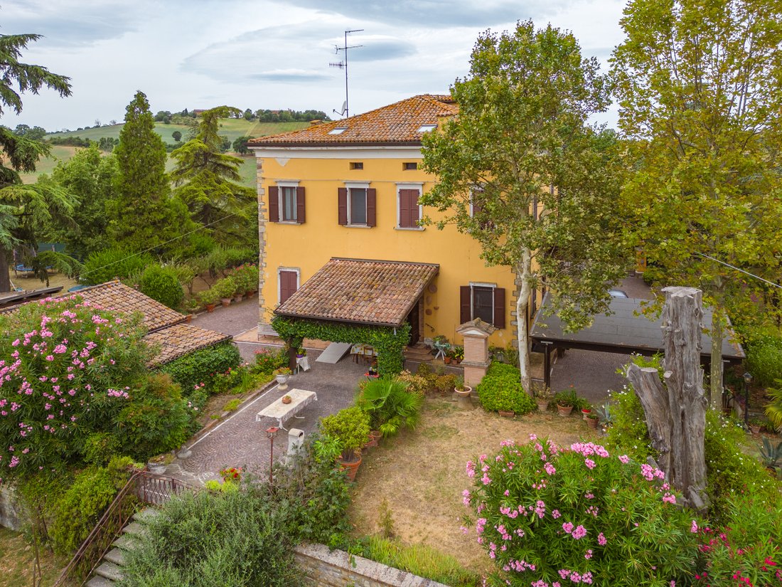House in Quattro Castella, Emilia-Romagna, Italy 2 - 13877175