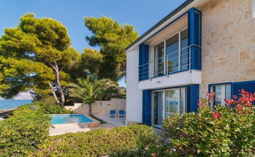 Villa in Supetar, Split-Dalmatia County, Croatia 1