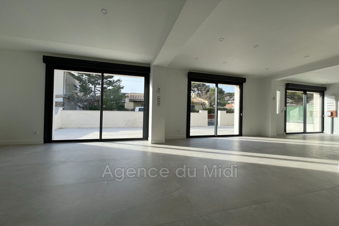 Vente Maison 5 Pièce(s) In Leucate, Occitanie, France For Sale (12626891)