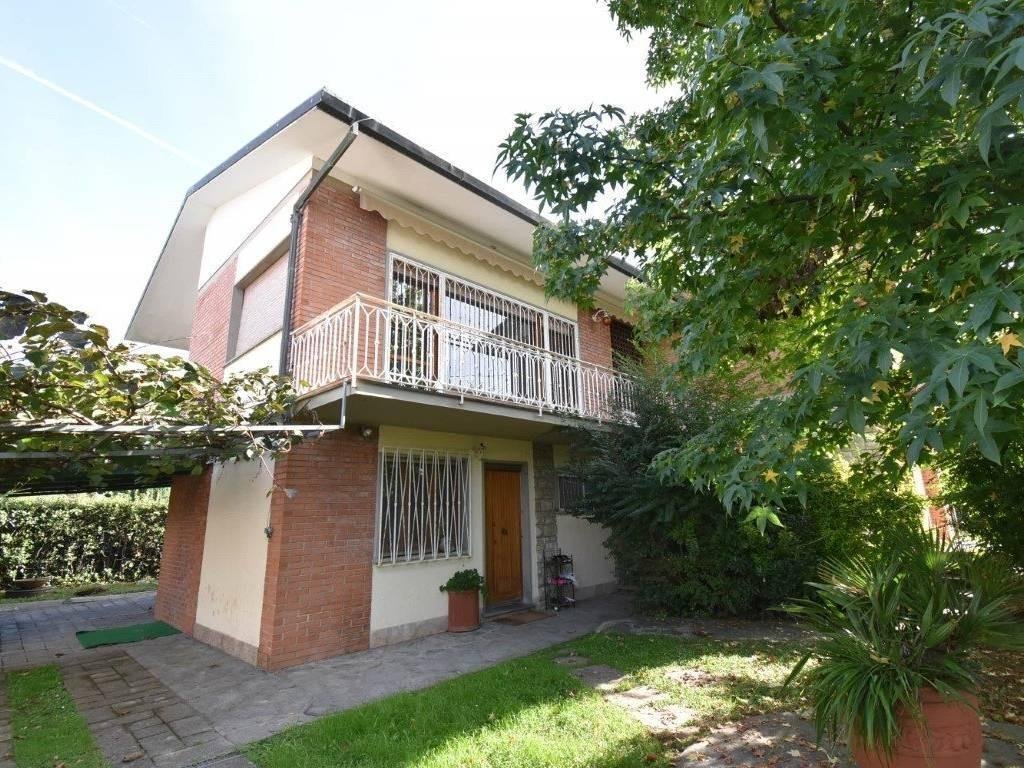 Villa in Pietrasanta, Tuscany, Italy 3 - 13872317