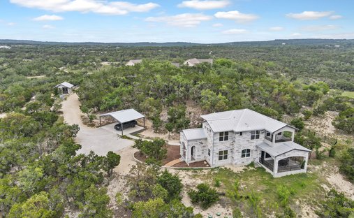 Luxury farm ranches for sale in Austin, Texas | JamesEdition
