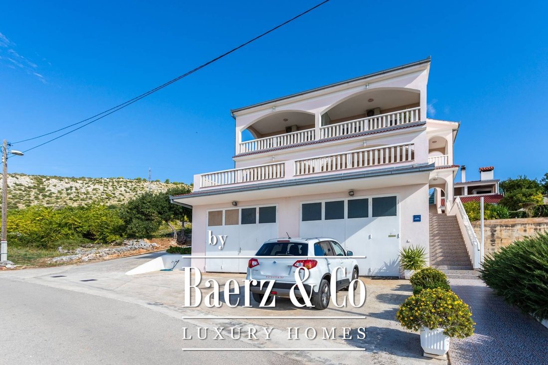 Townhouse in Seget Vranjica, Split-Dalmatia County, Croatia 5 - 13439580