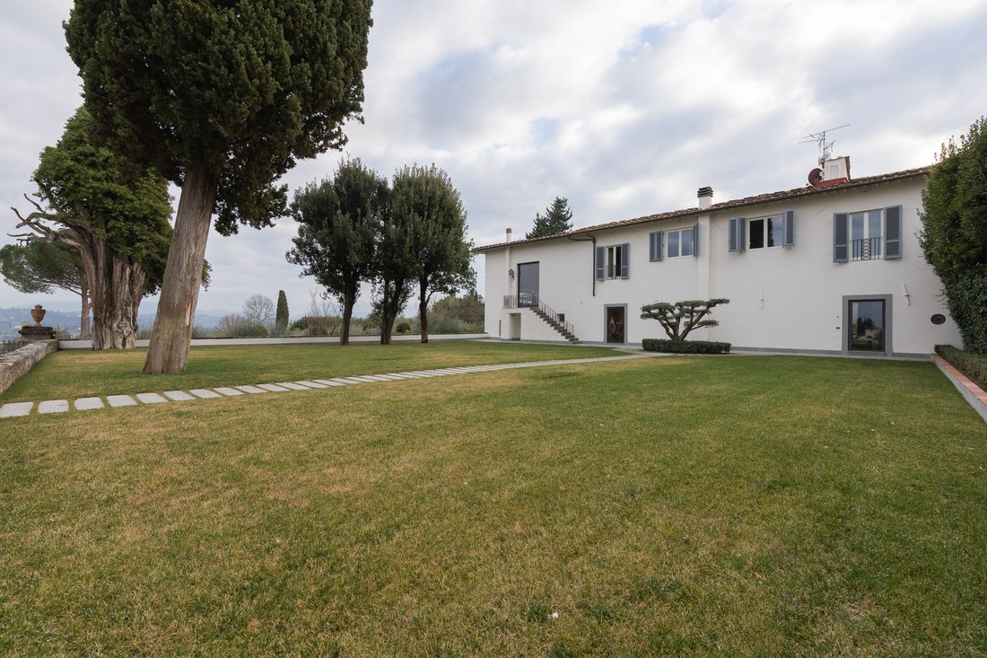 Villa in Center, Florence, Tuscany 3 - 13874312