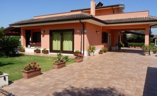 Villa in Fontane Bianche - Cassibile, Fontane Bianche, Sicily 1