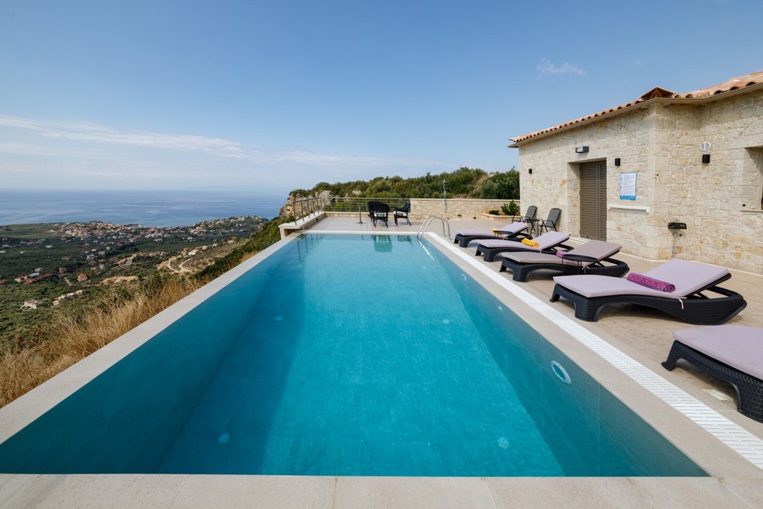 Villa in Lefktro, Peloponnese, Western Greece and the Ionian, Greece 1 - 12629317