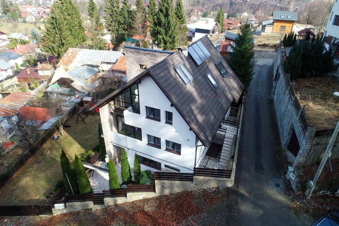 House in Bușteni, Prahova, Romania 2 - 13879537