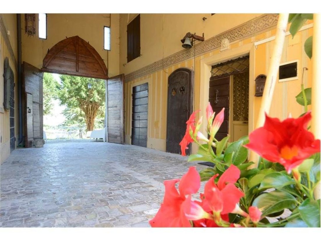 House in Quattro Castella, Emilia-Romagna, Italy 1 - 13880886